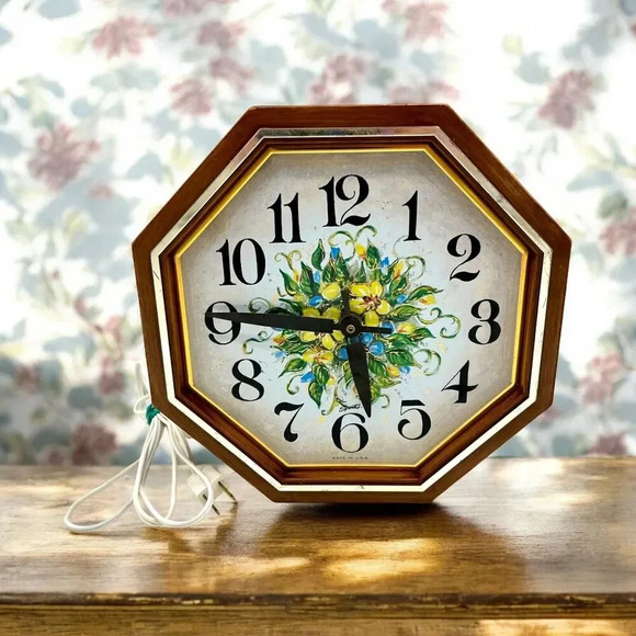 Vintage Midcentury Modern Spartus Flower Wall Octagon Clock Tested & Working MCM - Picture 1 of 10